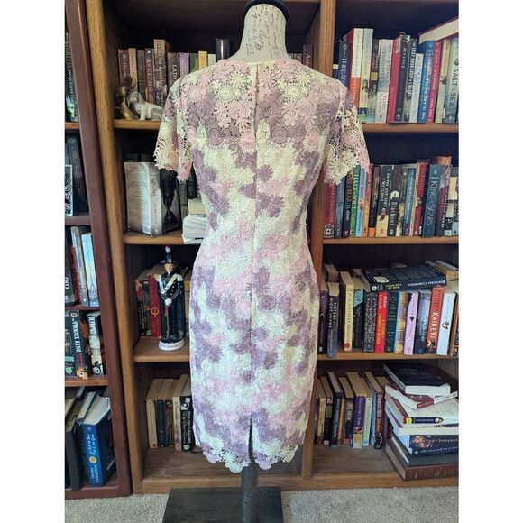 Gina Bacconi Women's Size 6 White Pink Purple Mother of the Bride Dress Overlay - Picture 3 of 10